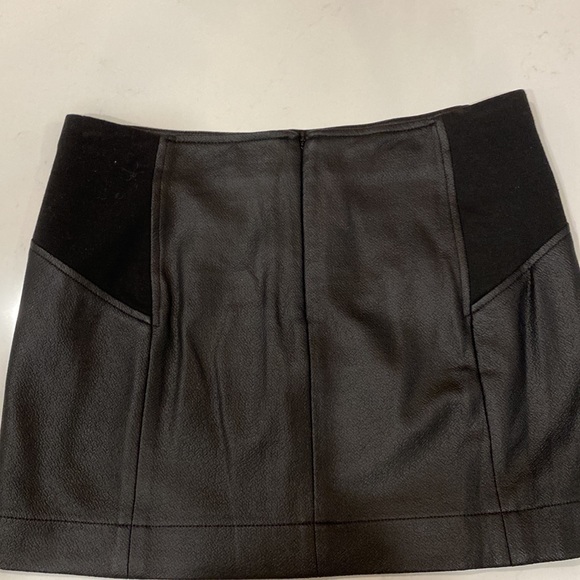 BCBG faux leather mini skirt - Picture 2 of 2